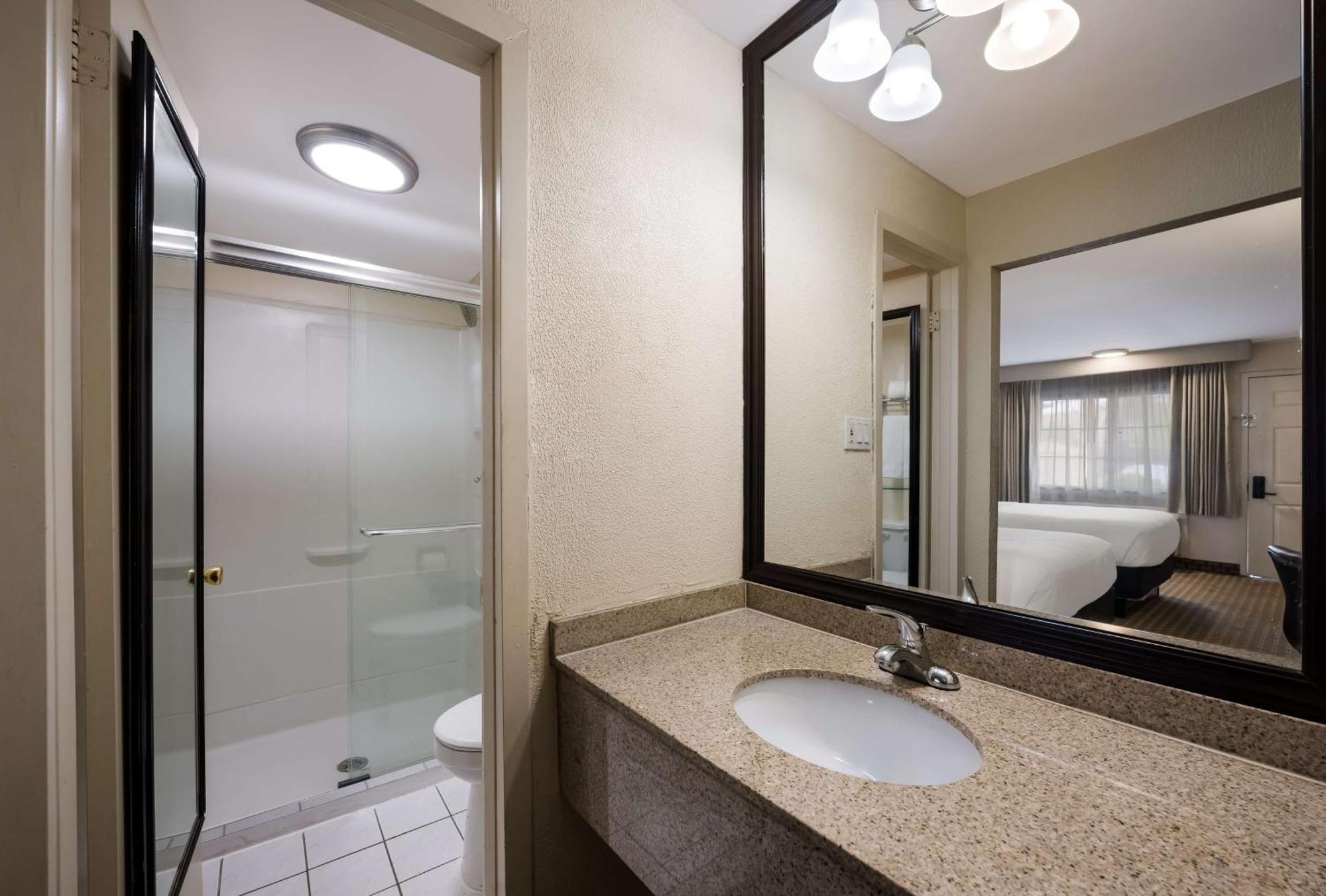 Surestay Plus By Best Western Woodbury Inn Eksteriør bilde