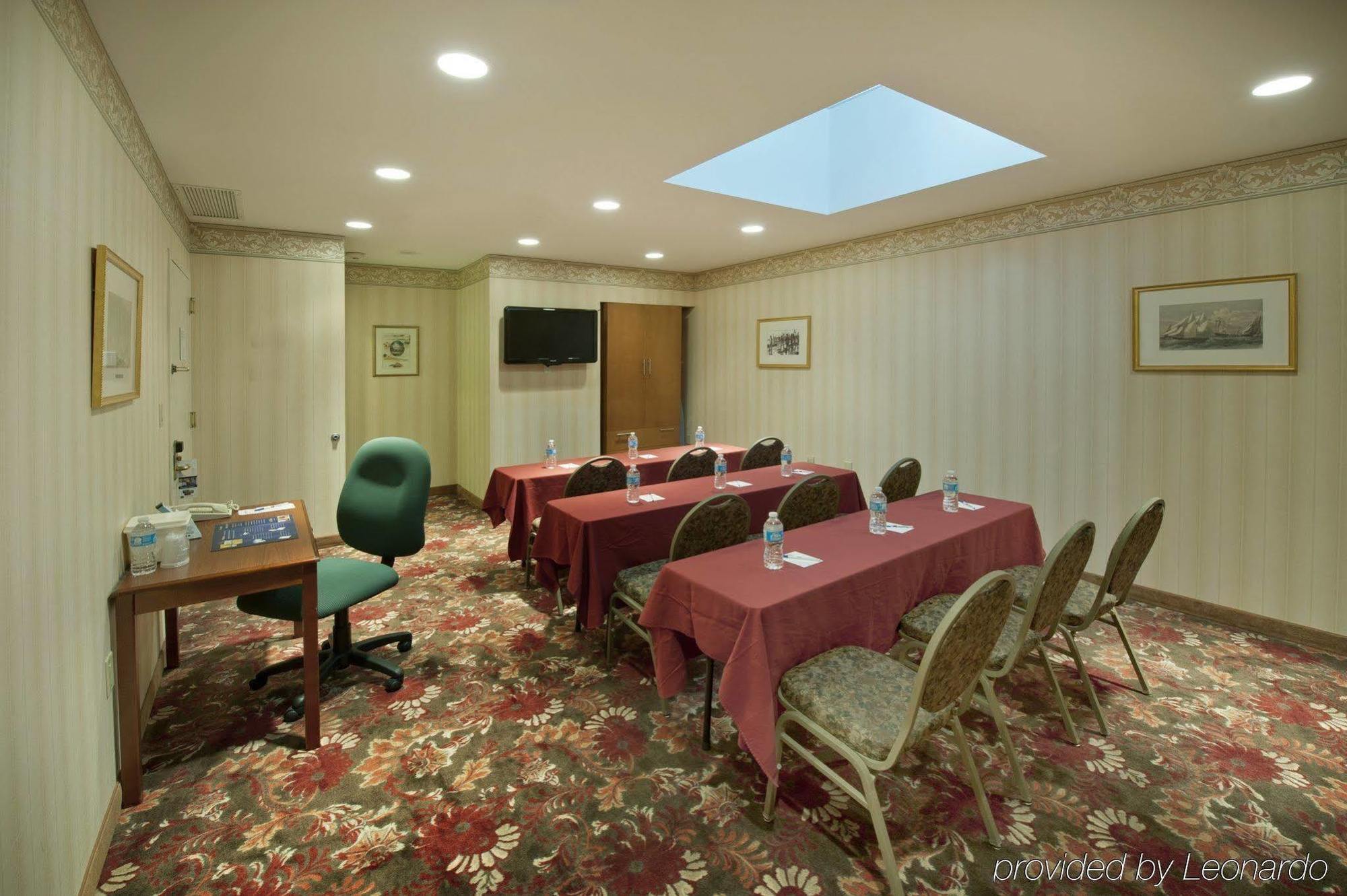 Surestay Plus By Best Western Woodbury Inn Business bilde
